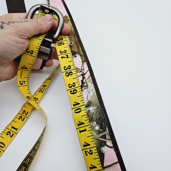 REALTREE | reversible pink camo/blown leather belt L/XL - Picture 6 of 6